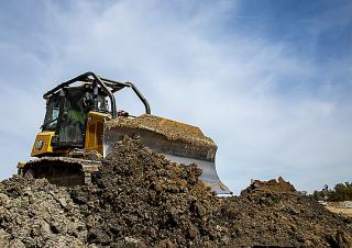 Pásové buldozery Caterpillar D4 XL