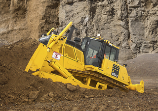 Pásové buldozery Komatsu D85EX-18E0