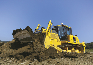 Pásové buldozery Komatsu D85PX-18E0