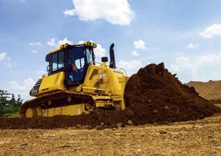 Pásové buldozery Komatsu D61EX-24E0