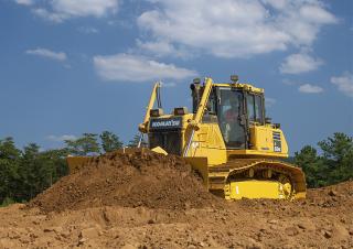 Pásové buldozery Komatsu D65PX-18E0