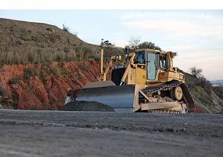 Pásové buldozery Caterpillar D6T XL