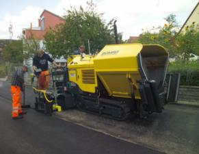 Pásové finišery Bomag BF 223 C