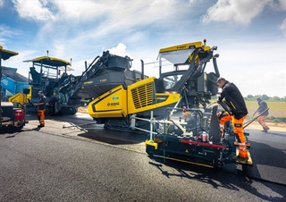 Pásové finišery Bomag BF 800 C 3 S 500