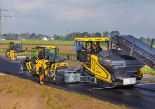 Pásové finišery Bomag BF 800 C 3 S 500