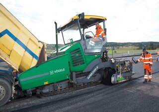 Pásové finišery Vögele Super 2100-3i