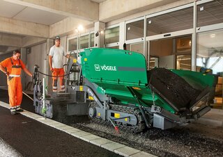 Pásové finišery Vögele Super 700i