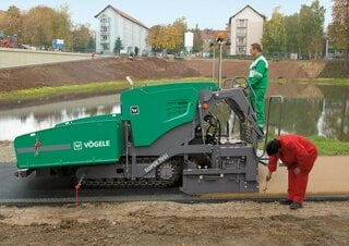 Pásové finišery Vögele Super 700i