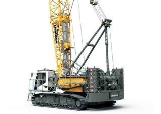 Pásové jeřáby s příhradovým výložníkem Liebherr LR 1110