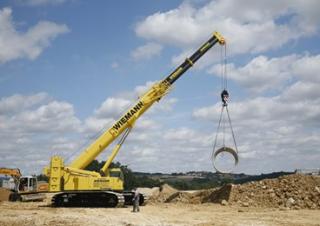 Pásové jeřáby s teleskopickým výložníkem Liebherr LTR 1100
