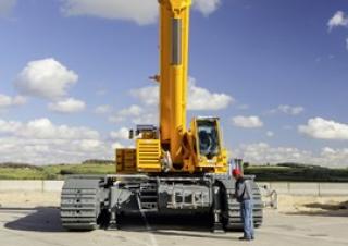 Pásové jeřáby s teleskopickým výložníkem Liebherr LTR 1220