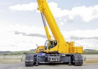 Pásové jeřáby s teleskopickým výložníkem Liebherr LTR 1220