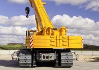 Pásové jeřáby s teleskopickým výložníkem Liebherr LTR 1220