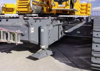 Pásové jeřáby s teleskopickým výložníkem Liebherr LTR 1220