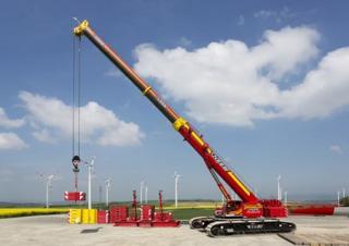 Pásové jeřáby s teleskopickým výložníkem Liebherr LTR 1220