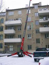 Pásové jeřáby s teleskopickým výložníkem UNIC URW 506