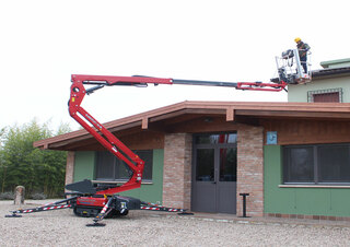 Kloubové pracovní plošiny Pásové kloubové pracovní plošiny Hinowa Lightlift 13.70 Performance IIIS