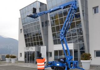 Kloubové pracovní plošiny Pásové kloubové pracovní plošiny CTE Traccess 160