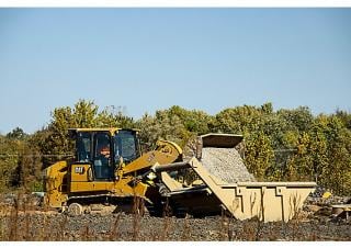 Pásové nakladače Caterpillar 953