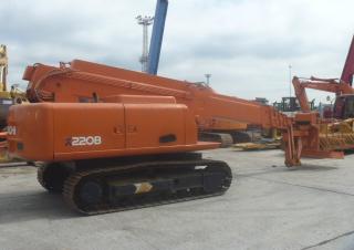 Teleskopické pracovní plošiny Pásové teleskopické pracovní plošiny Hitachi HX 220 B