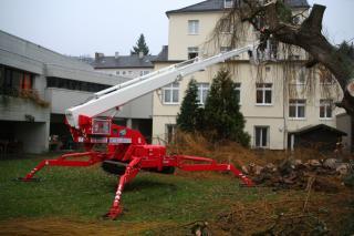 Teleskopické pracovní plošiny Pásové teleskopické pracovní plošiny TEUPEN Leo 25 T
