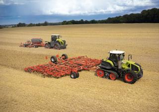 Pásové traktory Claas Xerion 4500 Trac TS