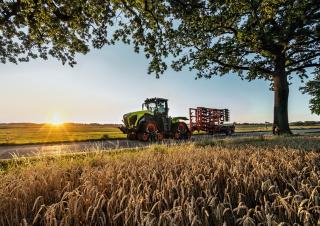 Pásové traktory Claas Xerion 4500 Trac TS