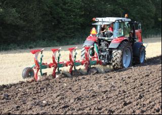 Pluhy Kverneland 150 S 100 Var.