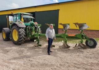 Pluhy Amazone Cayros XM 4-950 V