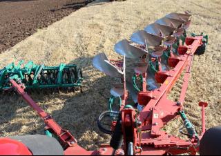 Pluhy Kverneland ED 100/200