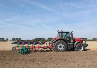 Pluhy Kverneland LB 100/200