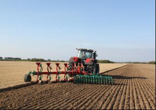 Pluhy Kverneland LB 100/200