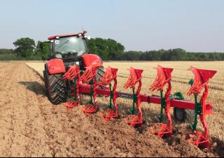 Pluhy Kverneland LS 85