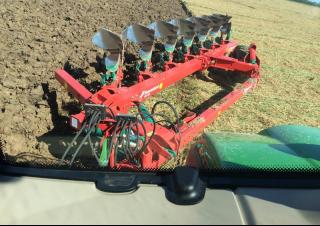 Pluhy Kverneland PN 100