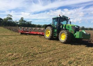 Pluhy Kverneland PN 100