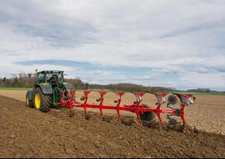 Pluhy Kverneland RG 115