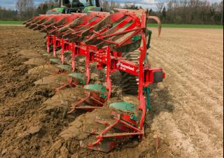 Pluhy Kverneland RG 115