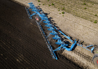 Pluhy Lemken Titan 18 V 8+4 / 100