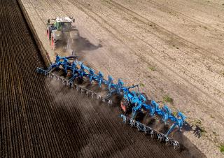 Pluhy Lemken Titan 18 V U 8+3+1 / 100