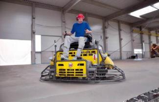Pojízdné hladičky betonu Wacker Neuson CRT 36-25 WK