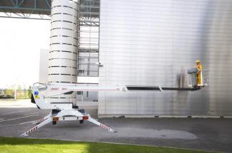 Teleskopické pracovní plošiny Přívěsné teleskopické pracovní plošiny Dino Lift Dino 180T