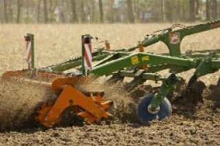 Radličkové podmítače Amazone Cenius 3002 SW Special