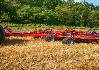 Radličkové podmítače Kubota CU1400F DW