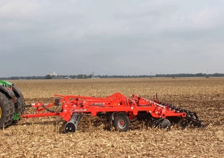 Radličkové podmítače Kuhn Dominator 4860-11