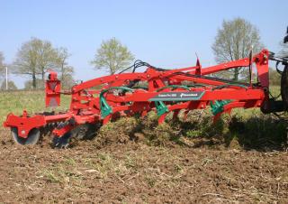 Radličkové podmítače Kverneland Enduro 4500 F