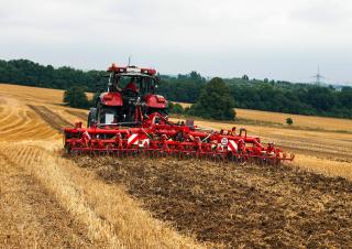 Radličkové podmítače Väderstad Swift 640