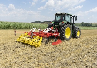 Radličkové podmítače Pöttinger Synkro 3530
