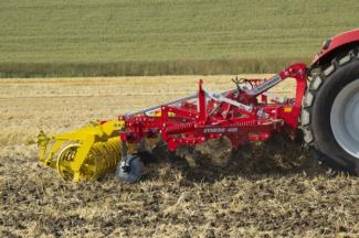 Radličkové podmítače Pöttinger Synkro 4020 K