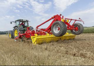 Radličkové podmítače Pöttinger Synkro 5030 T nova
