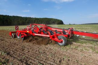Radličkové podmítače Horsch Tiger 4 AS